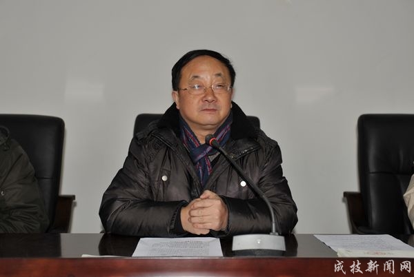 龚朴副院长发表讲话